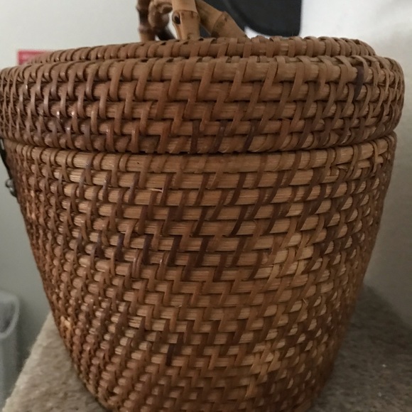 Vintage basket handbag/sewing or knitting basket all flaws are shown in pictures - Picture 2 of 13